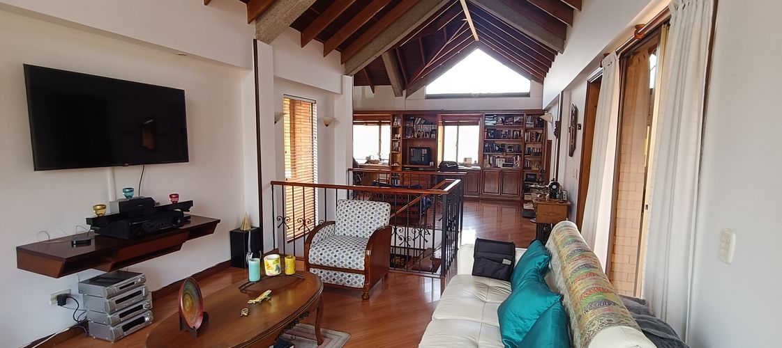 Casa de 3 alcobas en venta en Laura Vicuña, Chía, 270 m² · foto 16 de 20