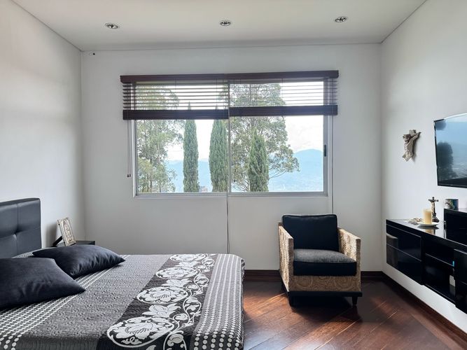 Casa de 5 alcobas en venta en El Poblado, Medellín, 600 m² · foto 12 de 19
