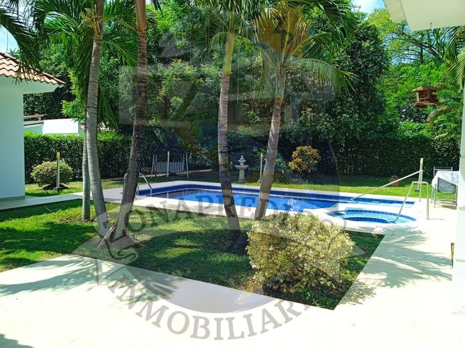 Casa de 4 alcobas en venta en Ricaurte, 986 m² · foto 4 de 10