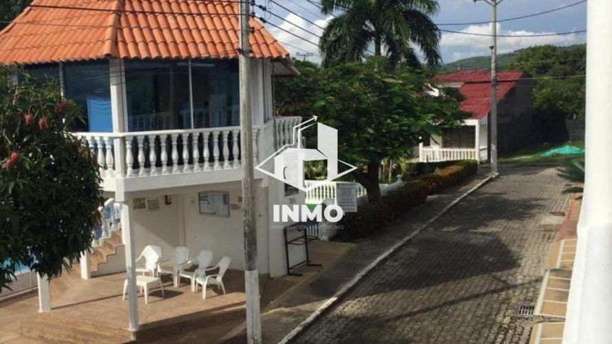 Casa de 3 alcobas en venta en Granada, Girardot, 98 m² · foto 10 de 24