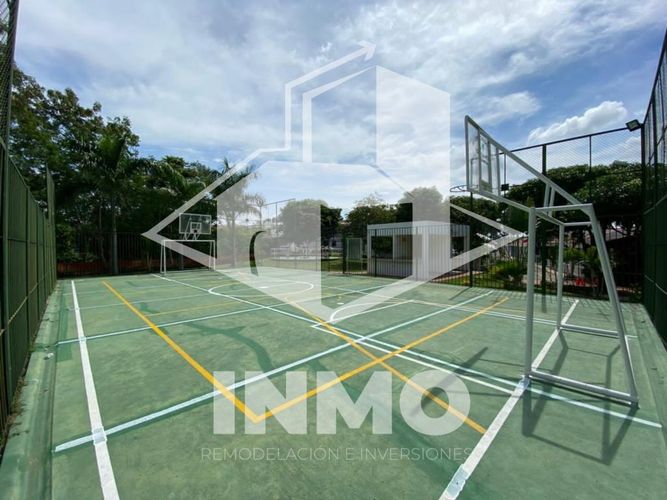 Casa de 3 alcobas en venta en Granada, Girardot, 180 m² · foto 3 de 19
