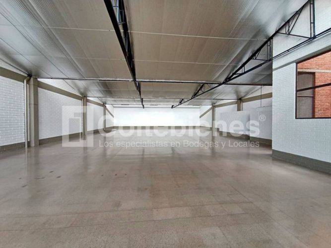 Local en arriendo en El Poblado, Medellín, 641 m² · foto 4 de 17