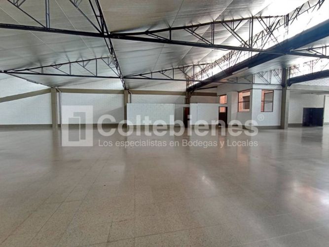 Local en arriendo en El Poblado, Medellín, 641 m² · foto 7 de 17