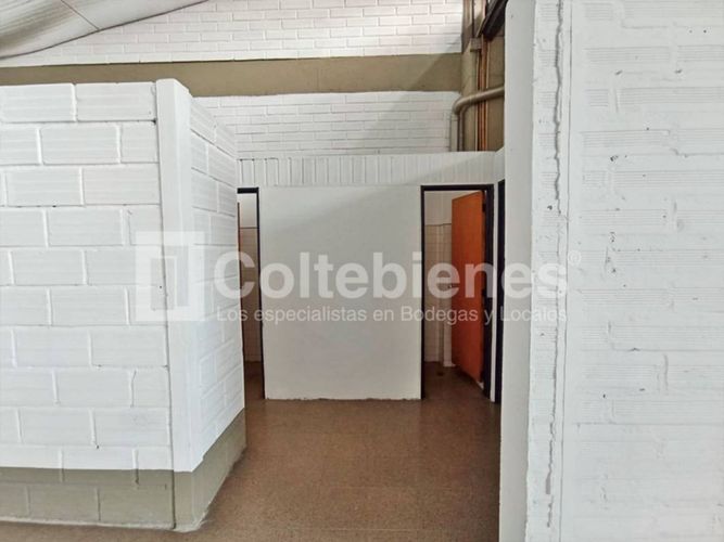 Local en arriendo en El Poblado, Medellín, 641 m² · foto 9 de 17