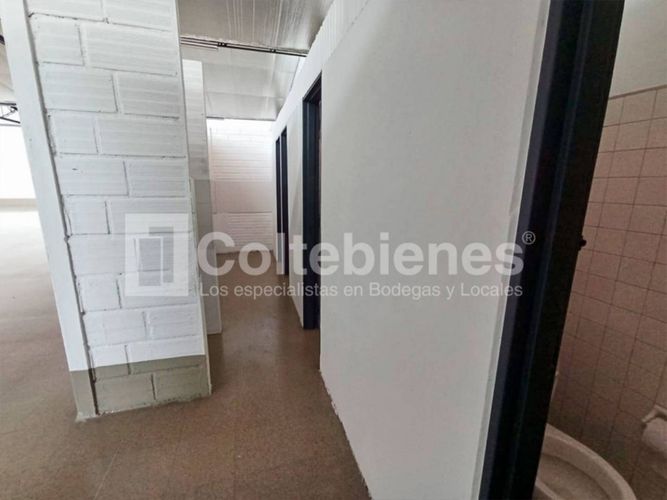 Local en arriendo en El Poblado, Medellín, 641 m² · foto 10 de 17