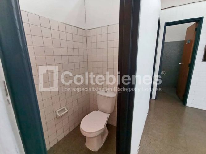 Local en arriendo en El Poblado, Medellín, 641 m² · foto 14 de 17