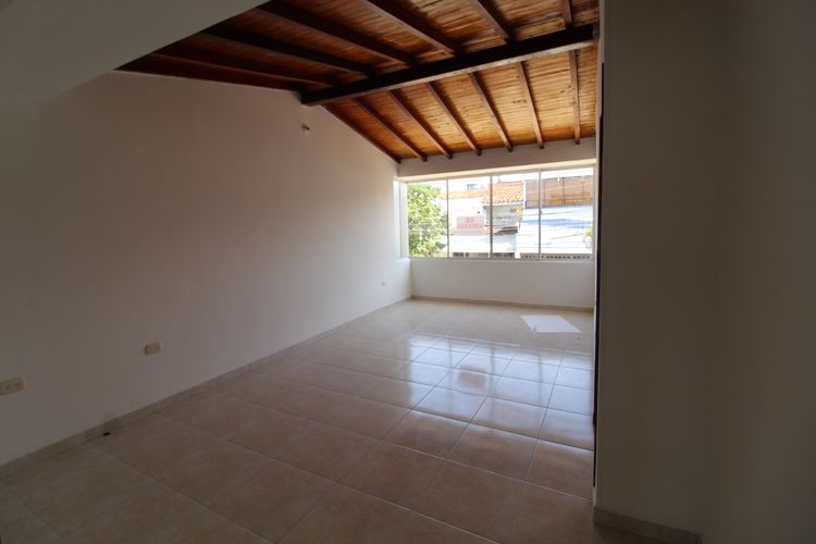 Casa de 4 alcobas en venta en Cañaveral, Floridablanca, 209 m² · foto 9 de 18