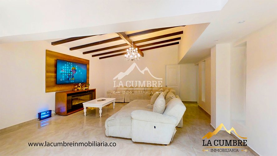 Casa de 5 alcobas en venta en Loma Del Escobero, Envigado, 438 m² · foto 8 de 20