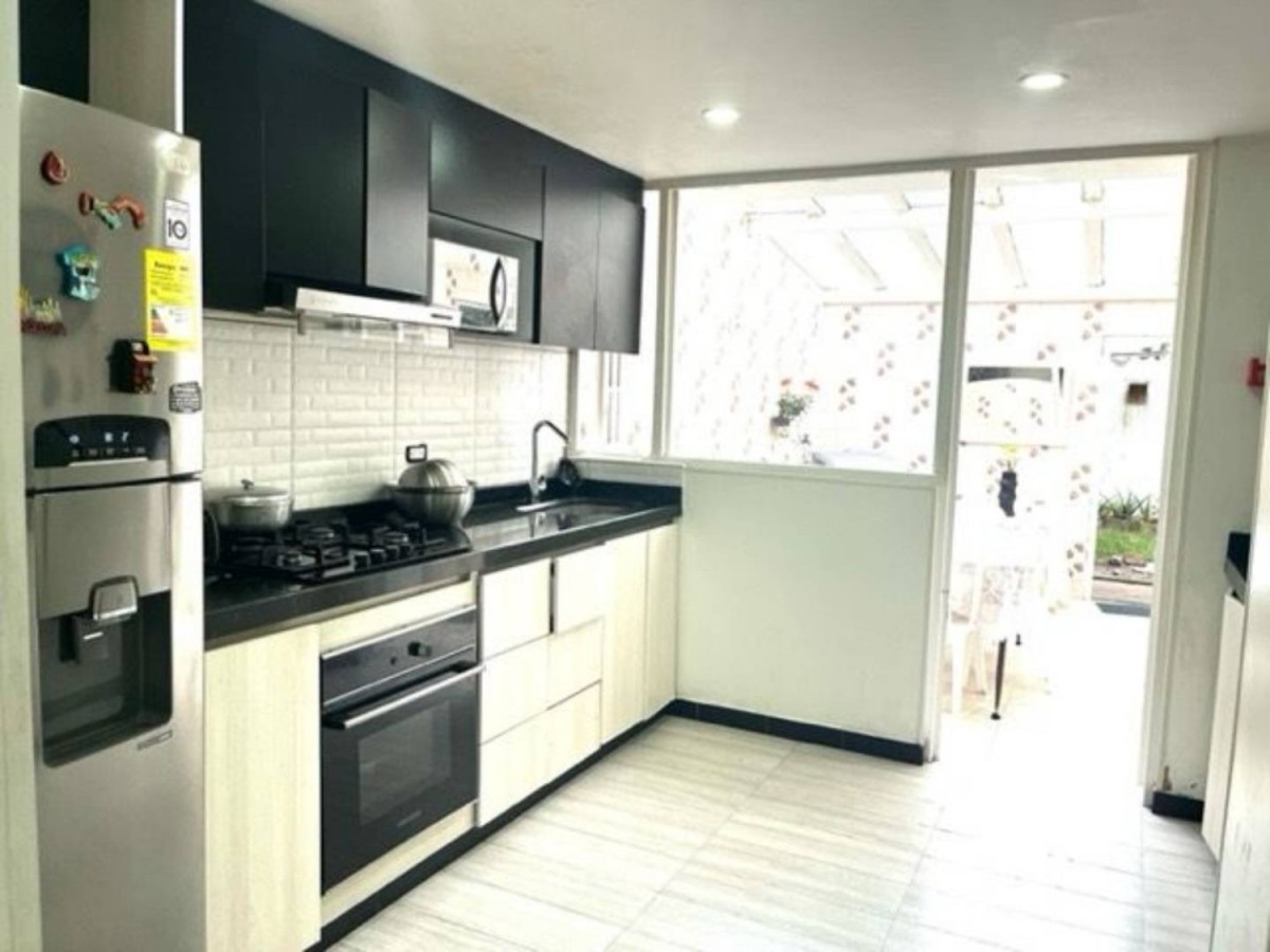 Casa en venta en El Batán, Bogotá · foto 10 de 12