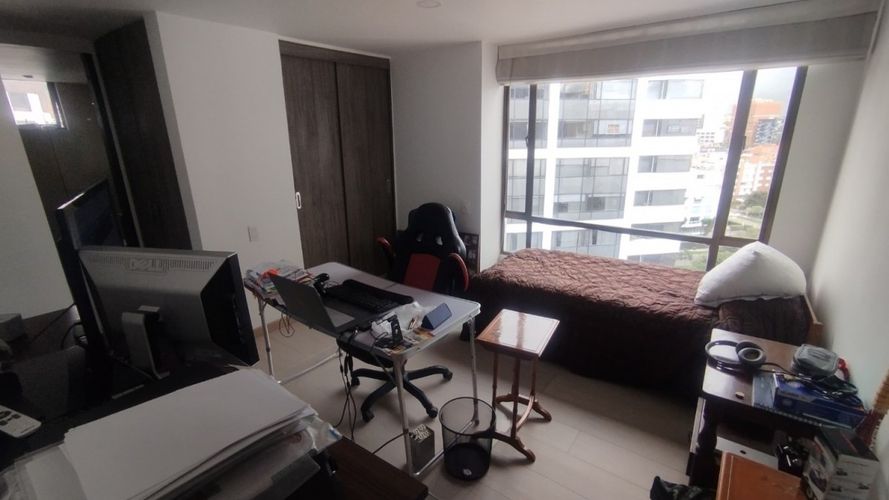 Apartamento de 5 alcobas en venta en Santa Barbara Central, Bogotá, 257 m² · foto 14 de 24