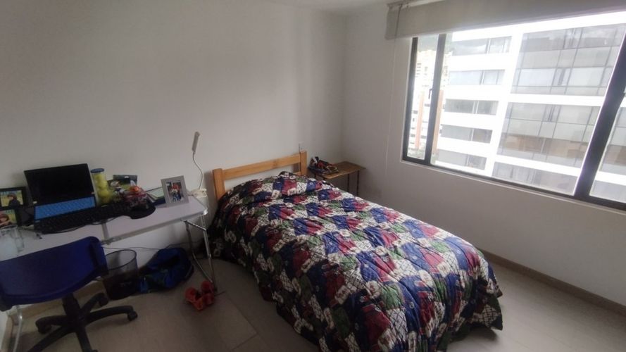 Apartamento de 5 alcobas en venta en Santa Barbara Central, Bogotá, 257 m² · foto 17 de 24