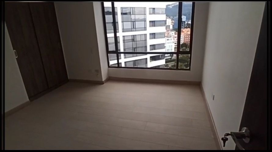 Apartamento de 5 alcobas en venta en Santa Barbara Central, Bogotá, 257 m² · foto 22 de 24