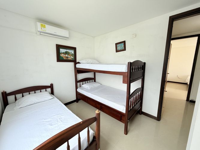 Casa de 4 alcobas en venta en Girardot, Girardot, 240 m² · foto 22 de 24