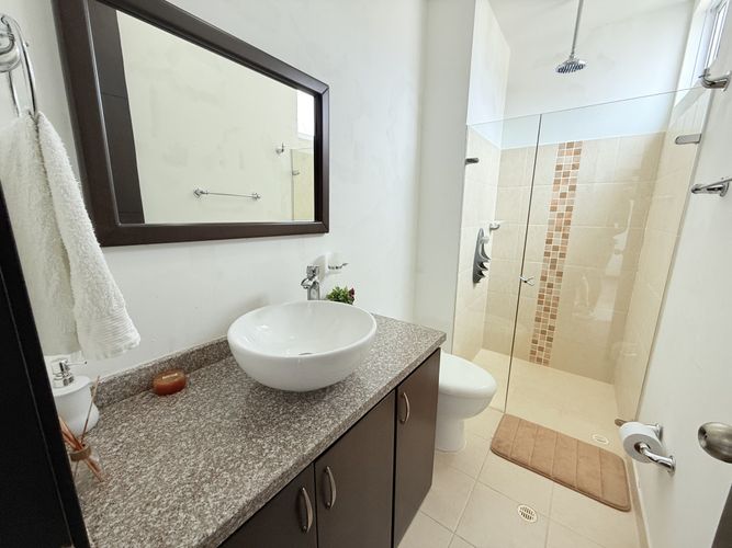 Casa de 4 alcobas en venta en Girardot, Girardot, 240 m² · foto 23 de 24