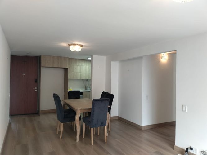 Apartamento de 2 alcobas en arriendo en El Poblado, Medellín, 69 m² · foto 3 de 16