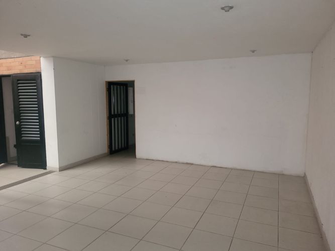 Bodega en arriendo en Centro Tocancipá, Tocancipá, 1750 m² · foto 10 de 24