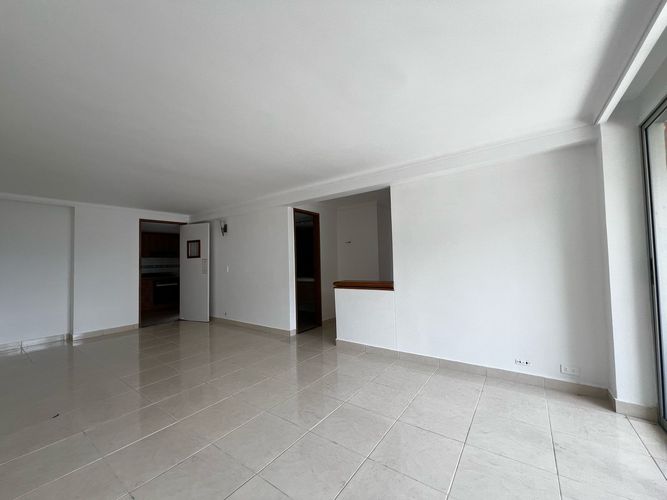 Apartamento de 3 alcobas en arriendo en Santa María De Los Ángeles, Medellín, 100 m² · foto 3 de 14