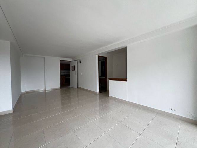 Apartamento de 3 alcobas en arriendo en Santa María De Los Ángeles, Medellín, 100 m² · foto 8 de 14