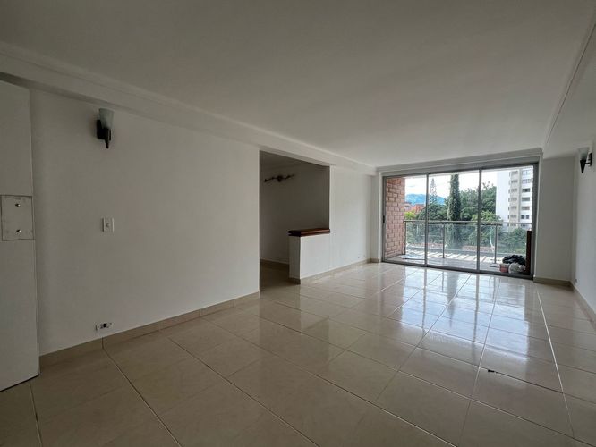 Apartamento de 3 alcobas en arriendo en Santa María De Los Ángeles, Medellín, 100 m² · foto 11 de 14
