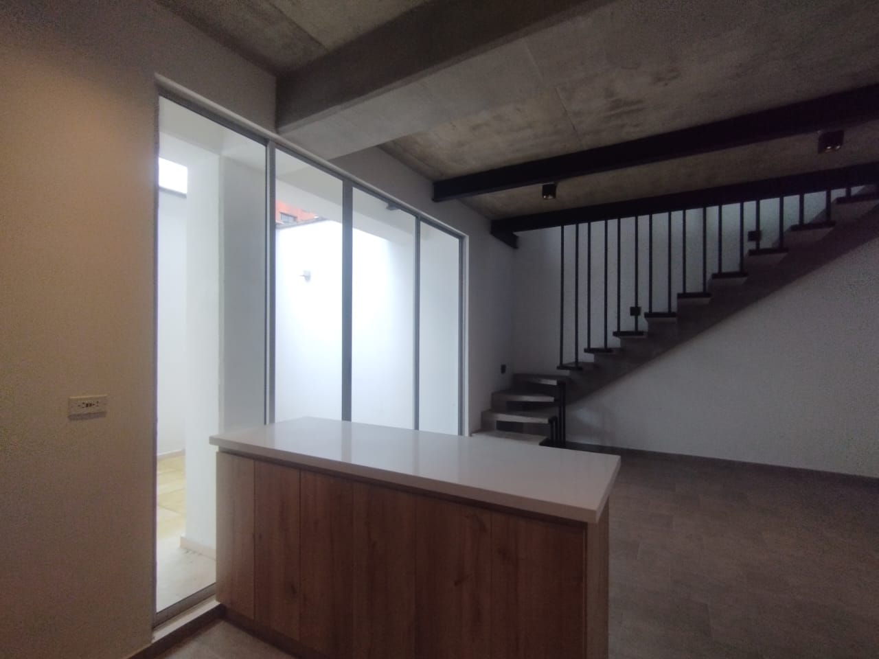 Apartamento en venta en Pinares, Pereira · foto 3 de 10