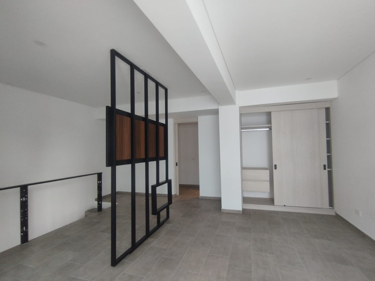 Apartamento en venta en Pinares, Pereira · foto 7 de 10