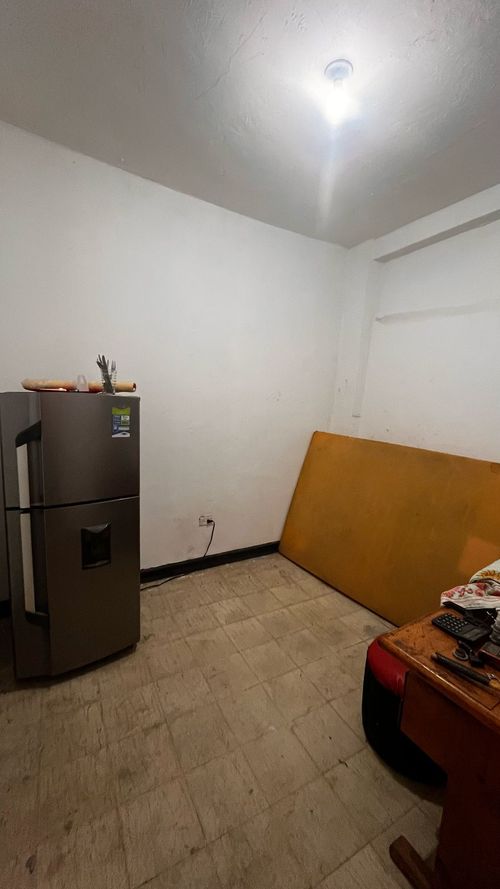 Casa de 9 alcobas en venta en Bretaña, Cali, 214 m² · foto 13 de 22