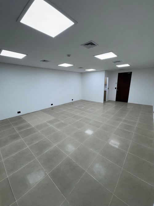 Oficina en venta en Santa Monica, Cali, 40 m² · foto 2 de 9