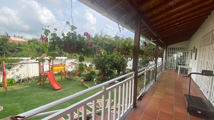 Casa de 8 alcobas en venta en Ruitoque Alto, Floridablanca, 250 m² · foto 10 de 24