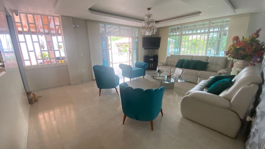 Casa de 8 alcobas en venta en Ruitoque Alto, Floridablanca, 250 m² · foto 11 de 24