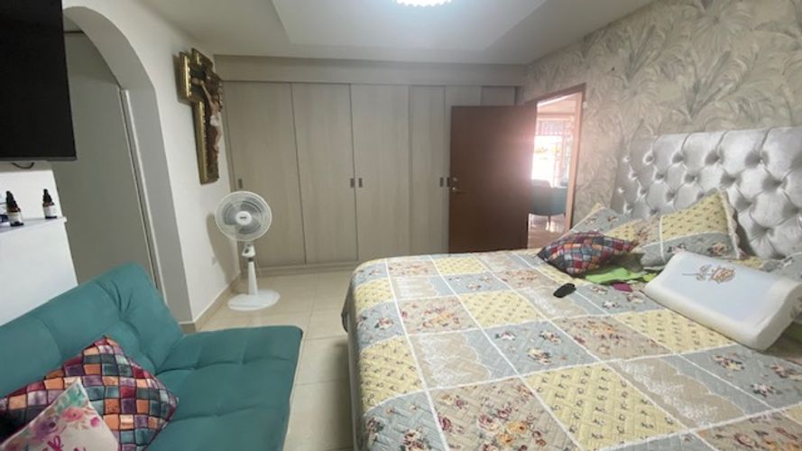 Casa de 8 alcobas en venta en Ruitoque Alto, Floridablanca, 250 m² · foto 15 de 24