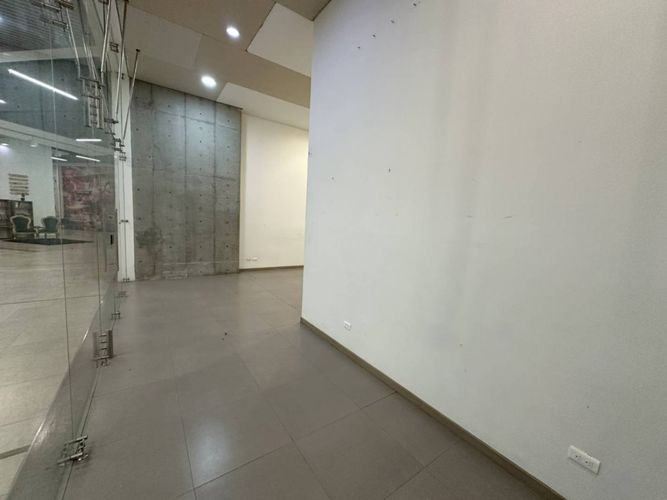 Local en arriendo en Santa Monica, Cali, 96 m² · foto 7 de 19