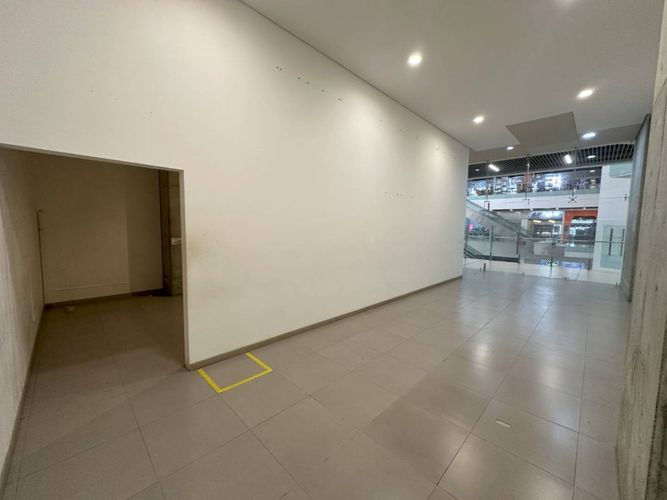 Local en arriendo en Santa Monica, Cali, 96 m² · foto 11 de 19