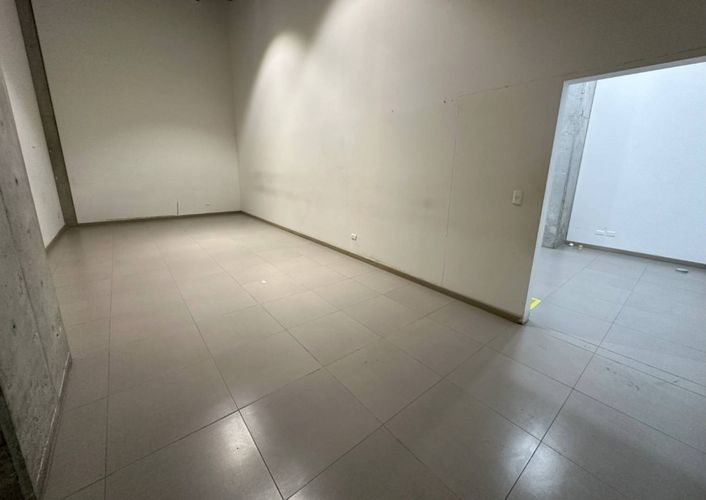 Local en arriendo en Santa Monica, Cali, 96 m² · foto 13 de 19