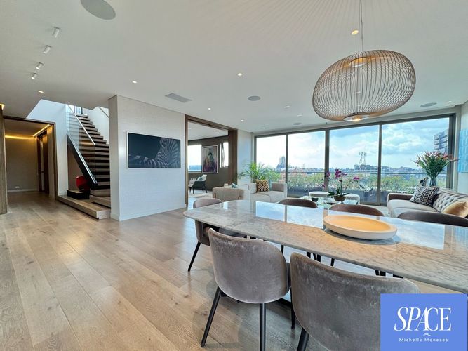 Apartamento de 4 alcobas en venta en Chico, Bogotá, 599 m² · foto 3 de 24