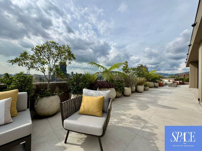 Apartamento de 4 alcobas en venta en Chico, Bogotá, 599 m² · foto 13 de 24