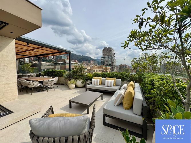 Apartamento de 4 alcobas en venta en Chico, Bogotá, 599 m² · foto 14 de 24