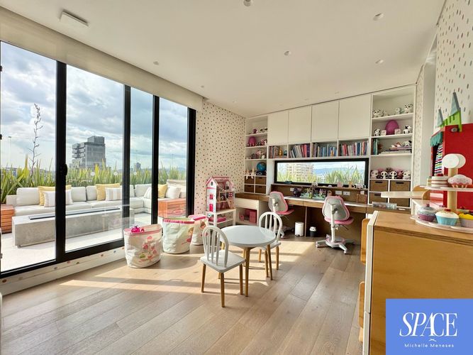 Apartamento de 4 alcobas en venta en Chico, Bogotá, 599 m² · foto 20 de 24