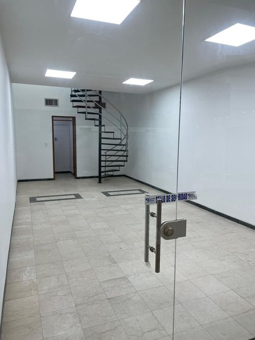 Local en arriendo en Tequendama, Cali, 68 m² · foto 2 de 20