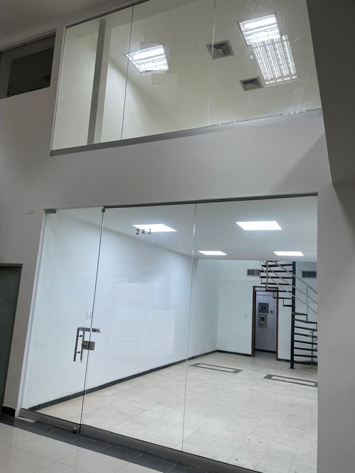 Local en arriendo en Tequendama, Cali, 68 m² · foto 3 de 20