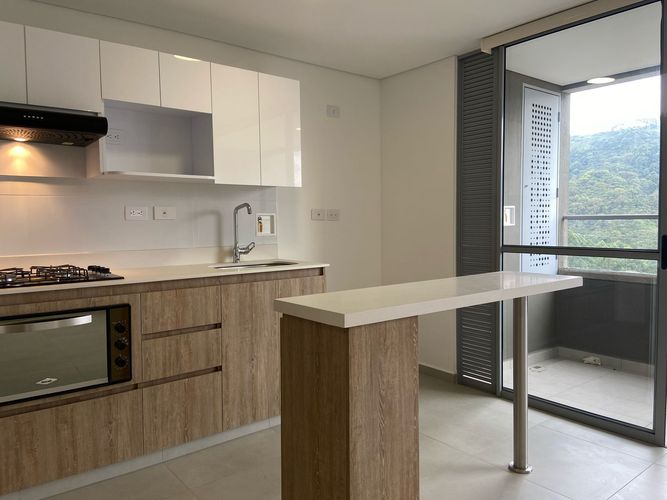 Apartamento de 3 alcobas en arriendo en San Jose, Sabaneta, 80 m² · foto 3 de 20