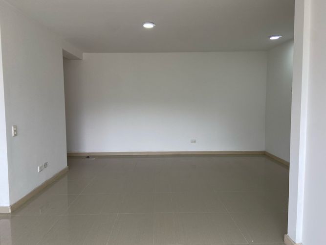 Apartamento de 3 alcobas en arriendo en Monteazul, Sabaneta, 74 m² · foto 3 de 19