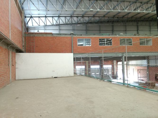 Bodega en arriendo en Brisas De Los Alamos, Cali · foto 17 de 24
