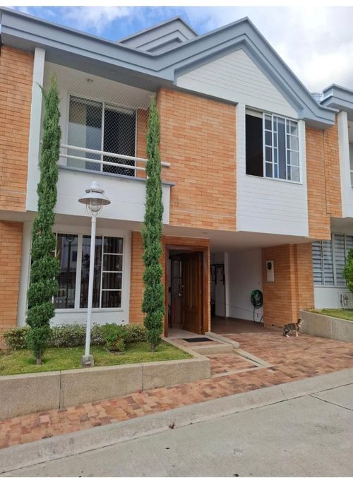 Casa de 3 alcobas en venta en Centro, Floridablanca, 152 m² · foto 2 de 20