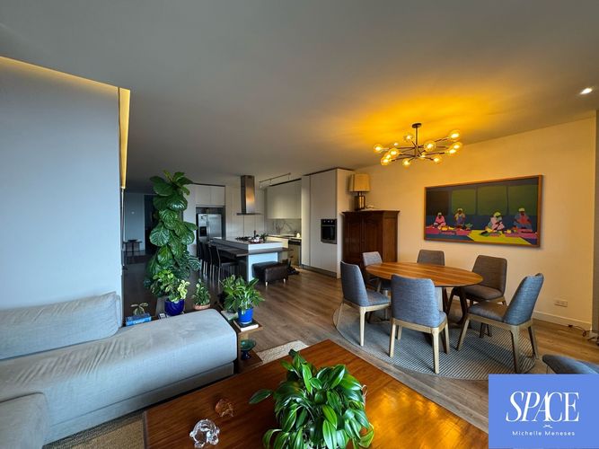 Apartamento de 2 alcobas en venta en Los Rosales, Bogotá, 141 m² · foto 4 de 24