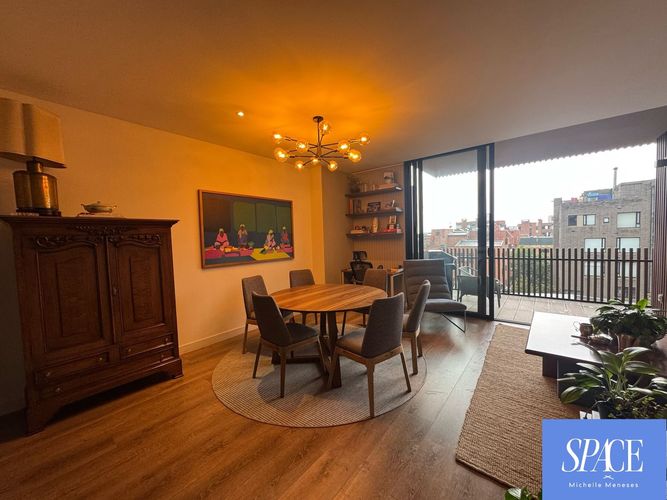 Apartamento de 2 alcobas en venta en Los Rosales, Bogotá, 141 m² · foto 6 de 24