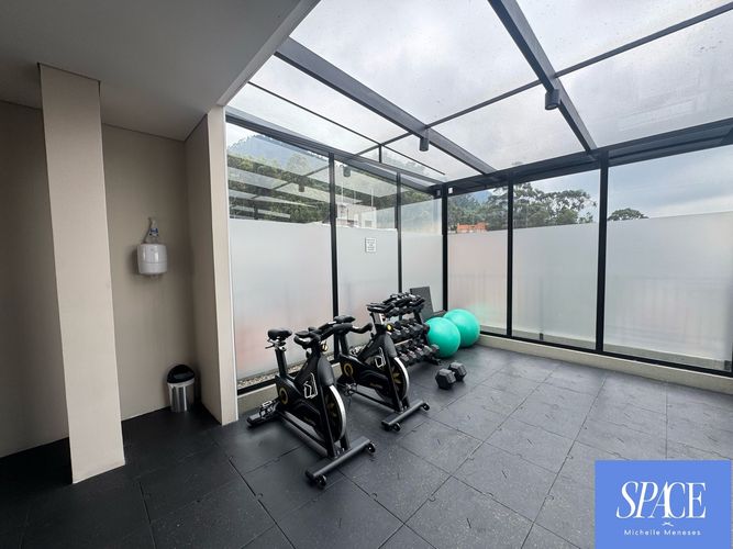 Apartamento de 2 alcobas en venta en Los Rosales, Bogotá, 141 m² · foto 24 de 24