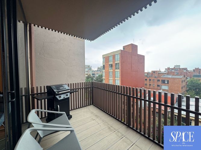 Apartamento de 2 alcobas en venta en Los Rosales, Bogotá, 141 m² · foto 5 de 24