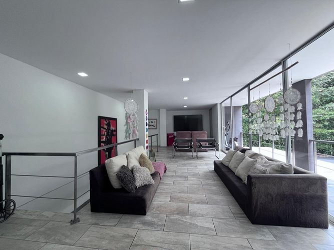 Casa de 7 alcobas en venta en Escobero, Envigado, 560 m² · foto 14 de 20