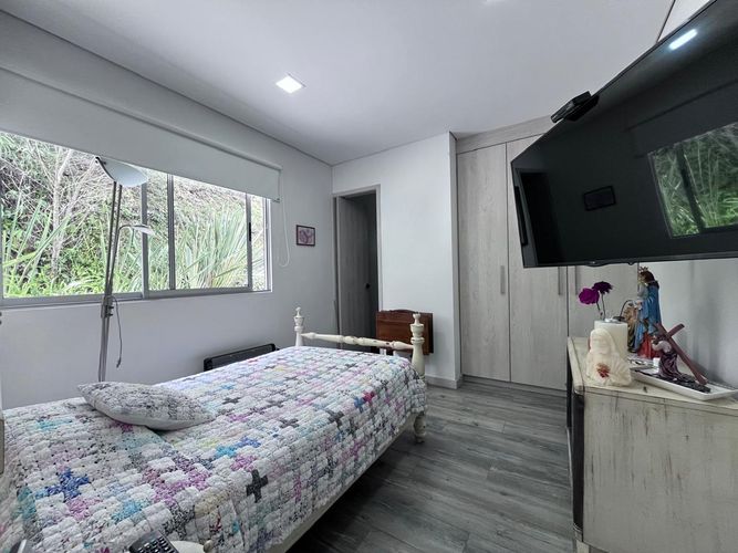 Casa de 7 alcobas en venta en Escobero, Envigado, 560 m² · foto 16 de 20
