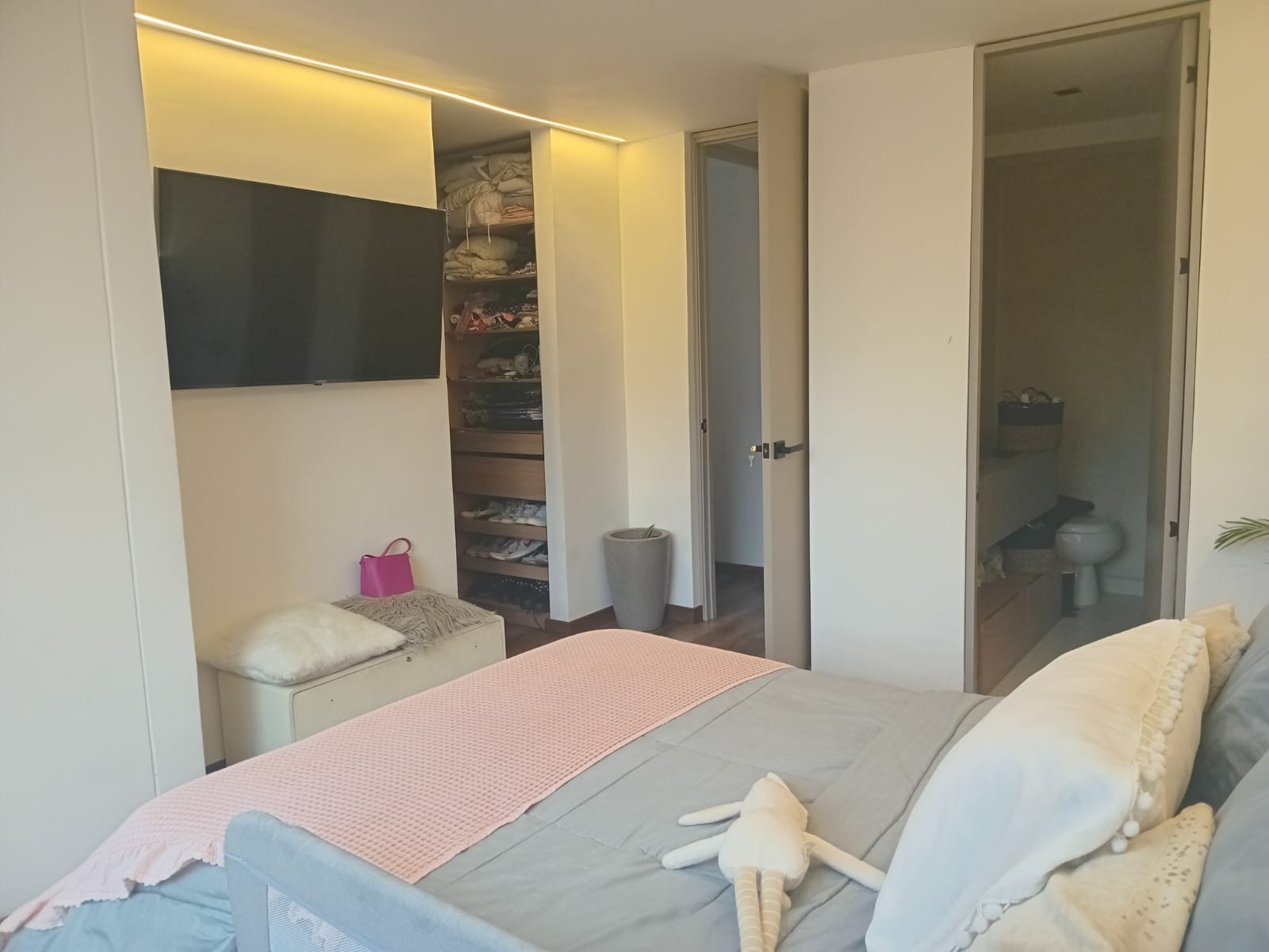Apartamento en venta en Loma Del Chocho, Envigado · foto 11 de 15